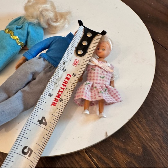 Vintage 1999 Town Square Doll House DOLLS Mom & Dad & Sister - Picture 9 of 9